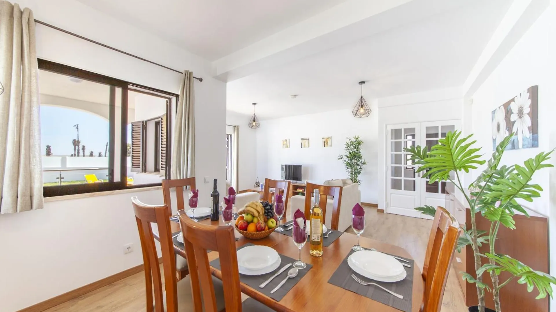 Amazing Villa W Private Pool البوفيرا 0*,  البرتغال